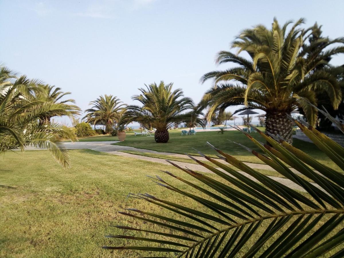 S&C Kosmos Beach Resort Roda  Luaran gambar